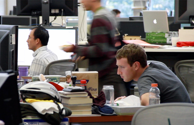 mark zuckerberg desk