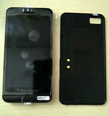 RIM’s First BlackBerry 10 Smartphone Pictured in Leaked Photos