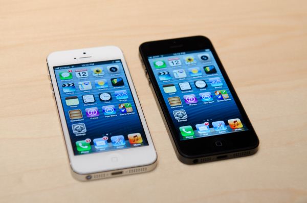 iPhone 5 Hands On Pics and Video and Comparisons
