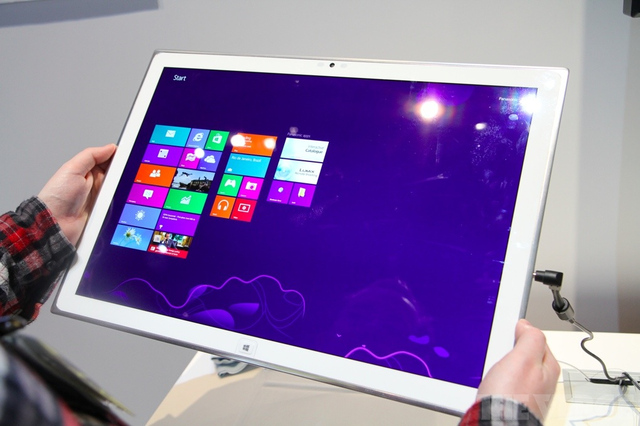 Panasonic Shows-Off 20-inch Windows 8 Tablet, Brilliant Resolution and Display