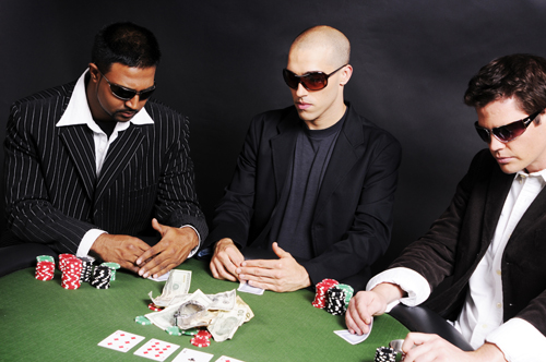 How to Bluff In Poker