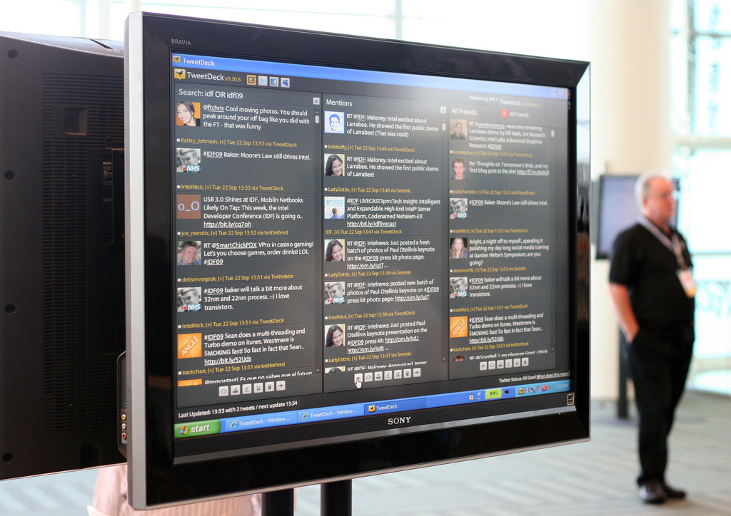 Introduction to the TweetDeck's New Tweet Panel For Sharing